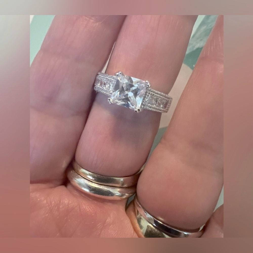 Elegant .925 Square Cut Sterling Silver Women's Ring